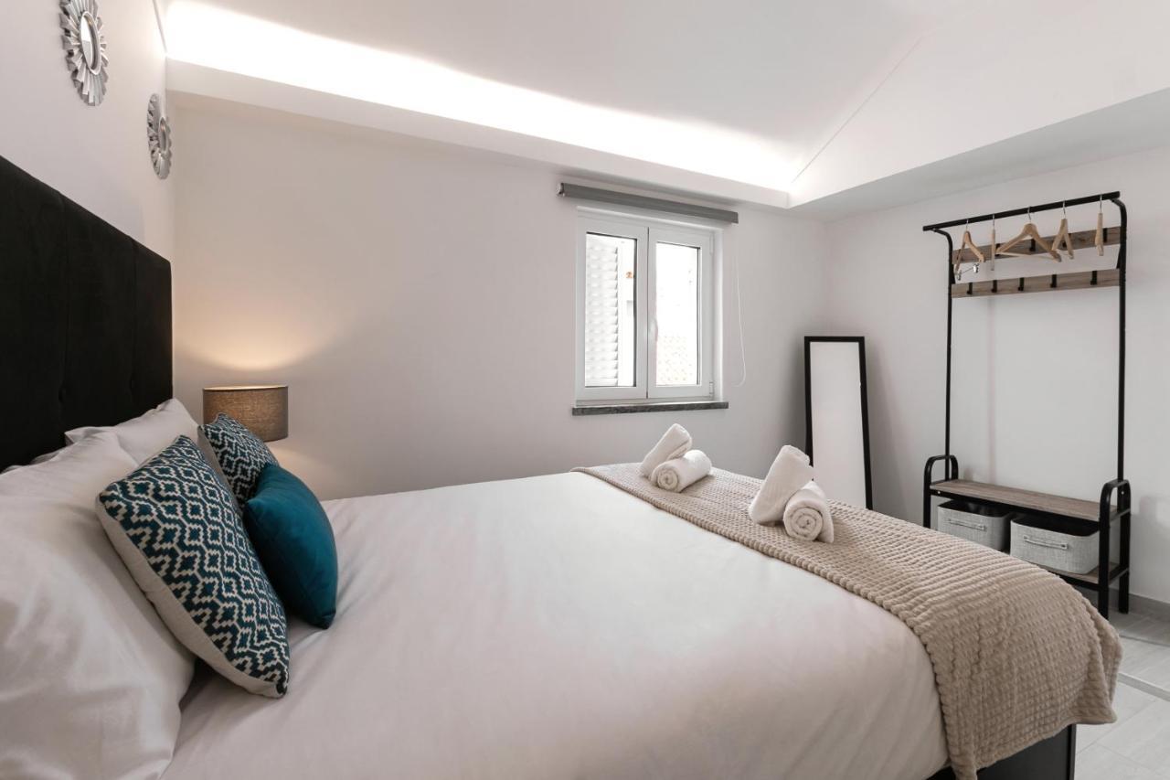 Beach Alley Apartment Назаре Екстериор снимка